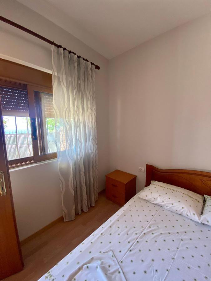 Family Apartments Sarandë Buitenkant foto