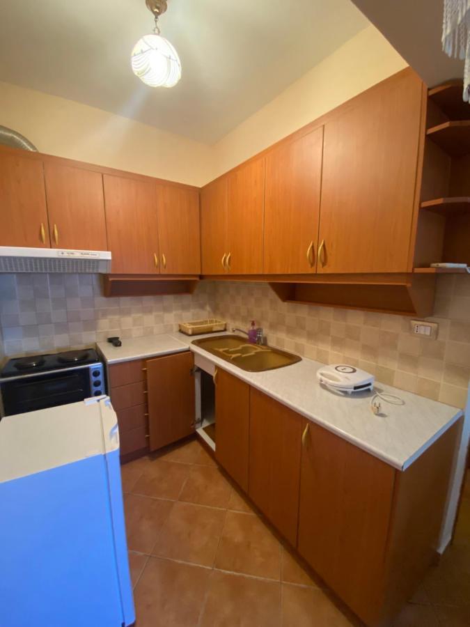 Family Apartments Sarandë Buitenkant foto